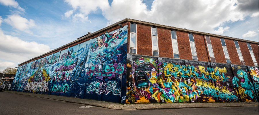 foto: graffitimuur aan de zomerfabriek